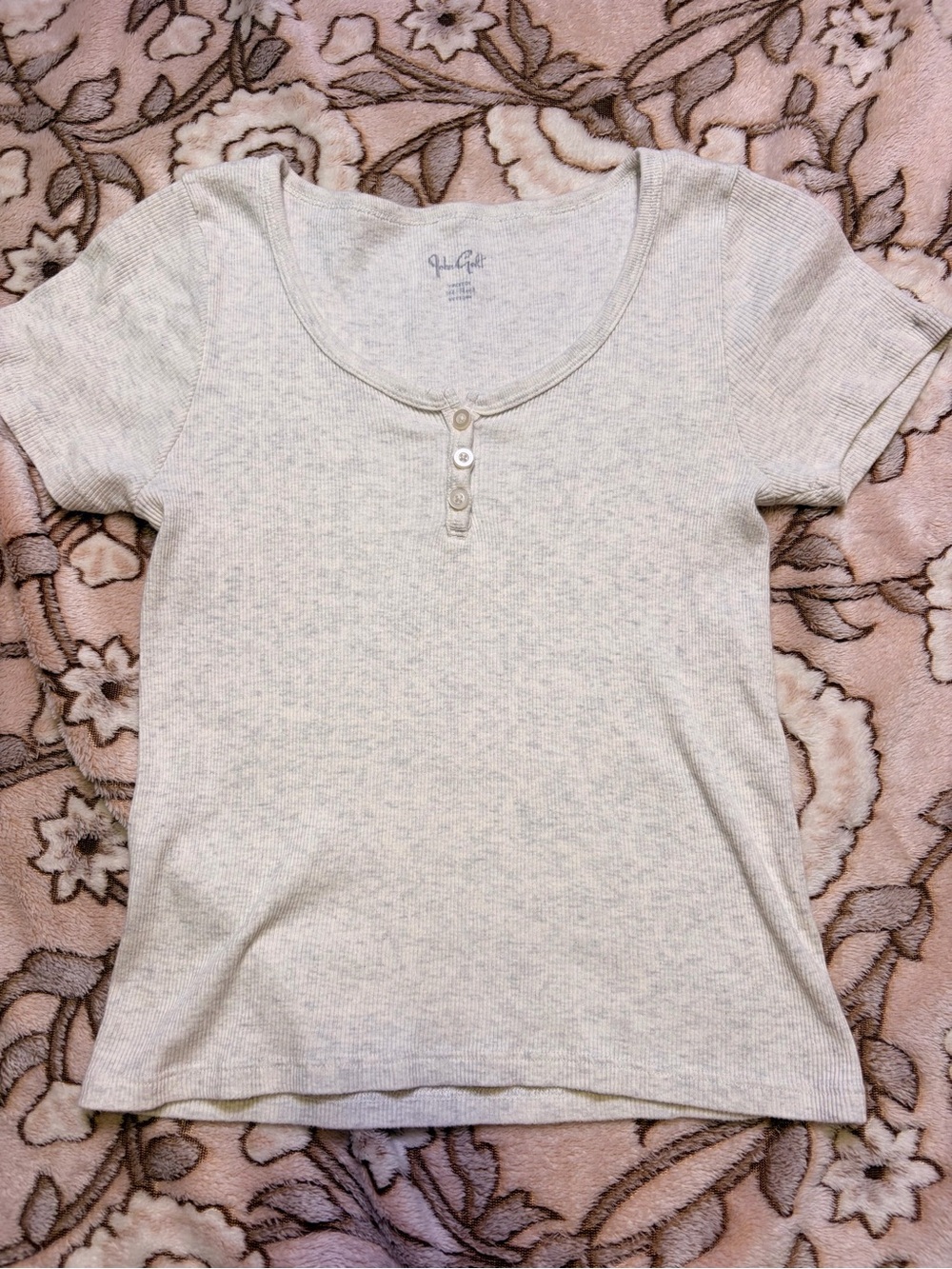 Brandy Melville short sleeve tee